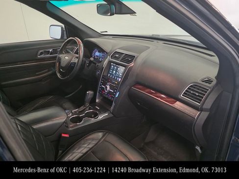 Used 2017 Ford Explorer Platinum image 20