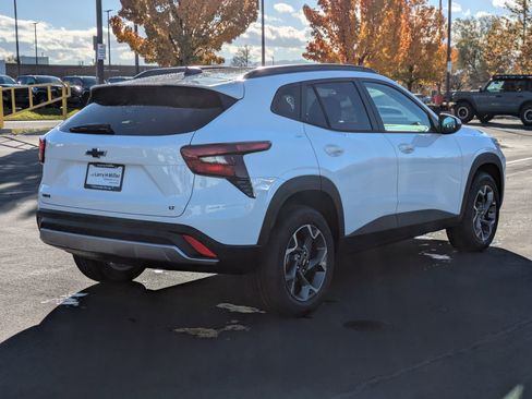 New 2026 Chevrolet Trax LT image 5