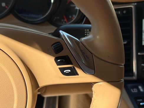 Used 2012 Porsche Panamera image 53