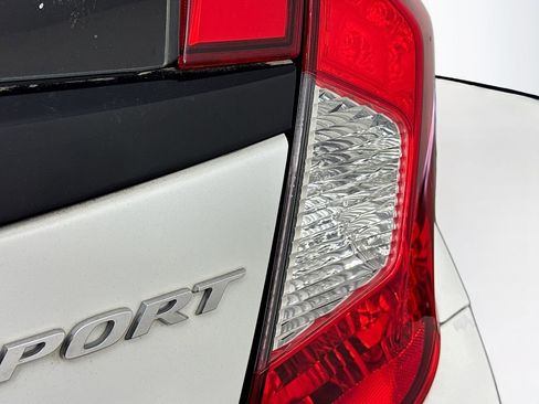 Used 2018 Honda Fit Sport image 30