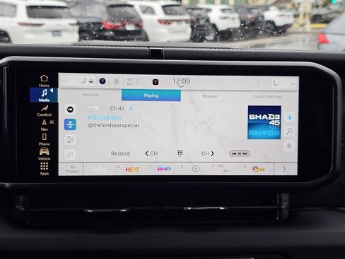 New 2026 Jeep Wrangler Unlimited Rubicon w/ Technology Group image 13