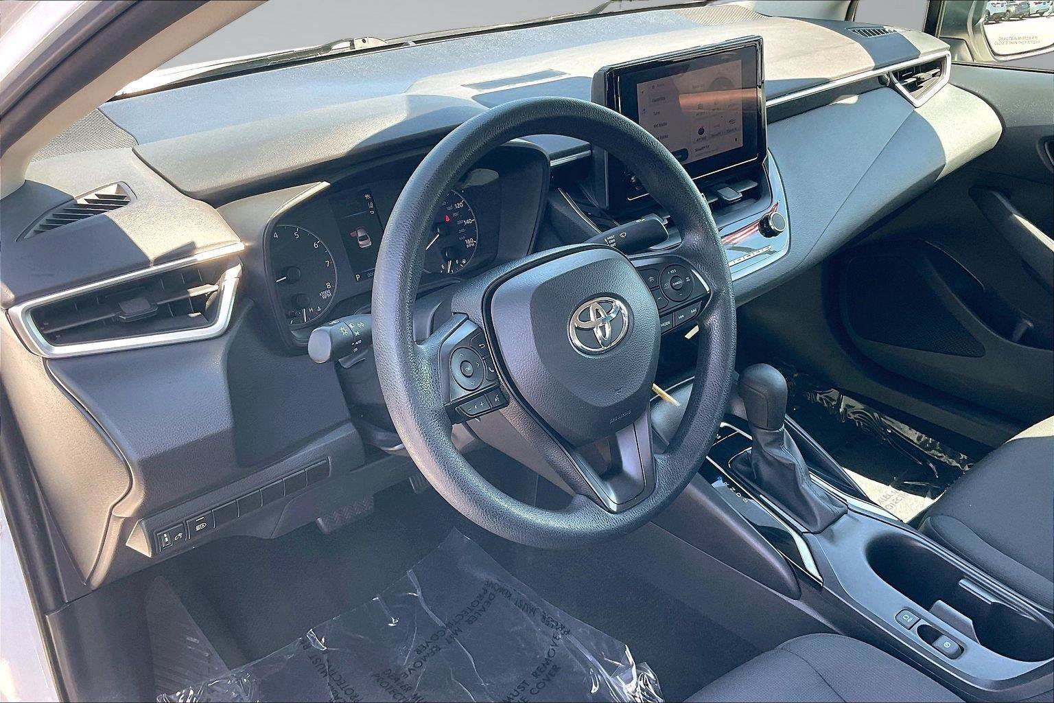 Used 2024 Toyota Corolla LE FWD image 15