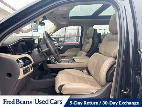 Used 2023 Lincoln Navigator L Reserve image 11