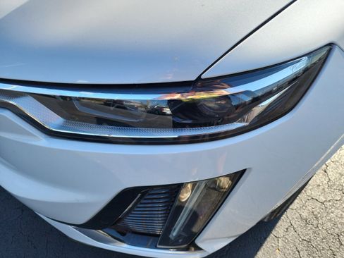 Used 2020 Cadillac XT6 Premium Luxury image 7