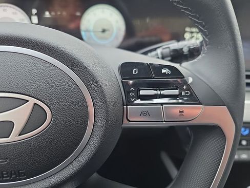 New 2026 Hyundai Elantra Limited FWD image 26