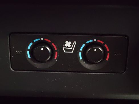 Used 2019 Toyota 4Runner Limited RWD image 4