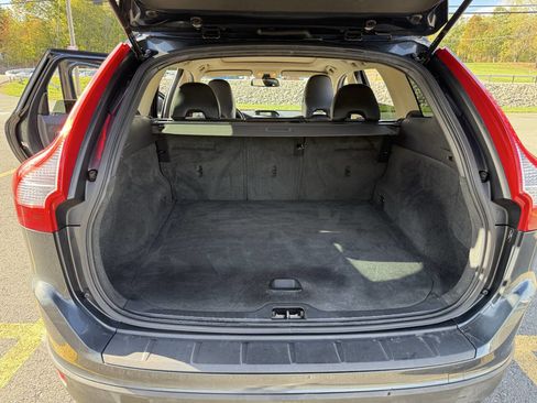 Used 2010 Volvo XC60 3.2 image 16
