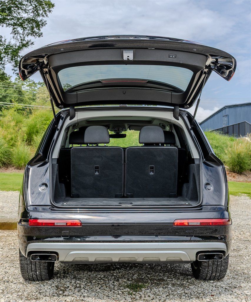 Used 2018 Audi Q7 3.0T Prestige w/ Prestige Package AWD/4WD image 9