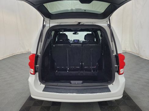 Used 2019 Dodge Grand Caravan GT FWD image 29