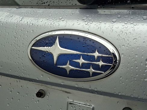 Used 2018 Subaru Forester 2.5i Premium w/ All-Weather Package image 32