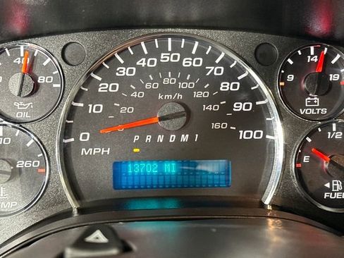 Used 2024 Chevrolet Express 2500 image 18
