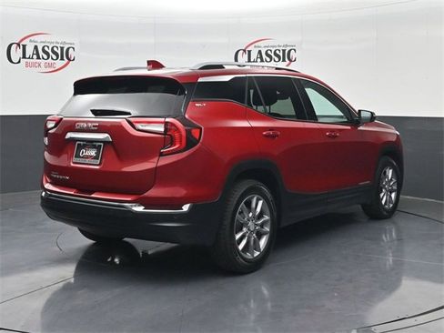 Used 2023 GMC Terrain SLT w/ Infotainment Package II image 7