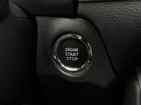 Used 2025 Toyota RAV4 XLE image 29