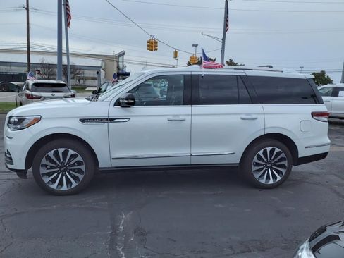 New 2023 Lincoln Navigator Reserve image 27