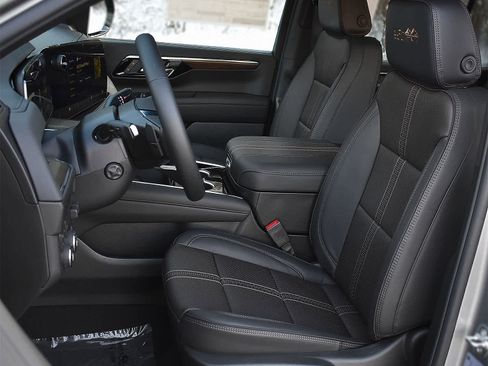 New 2026 Chevrolet Tahoe High Country w/ Sun And Tow Package image 9