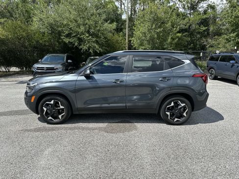 Used 2024 Kia Seltos EX FWD image 5