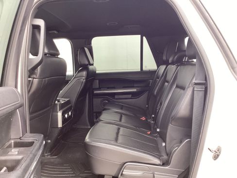 Used 2021 Ford Expedition Max XLT AWD/4WD image 6