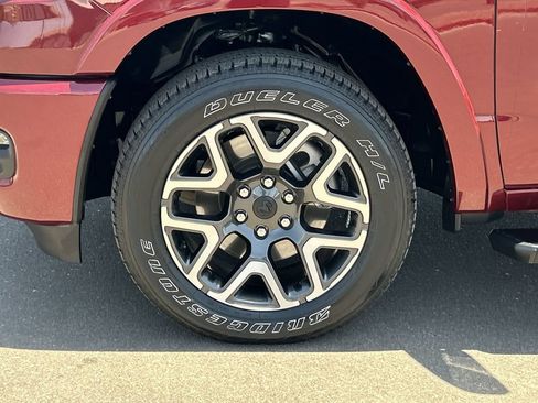 Used 2025 RAM 1500 Laramie w/ Sport Appearance Package AWD/4WD image 32