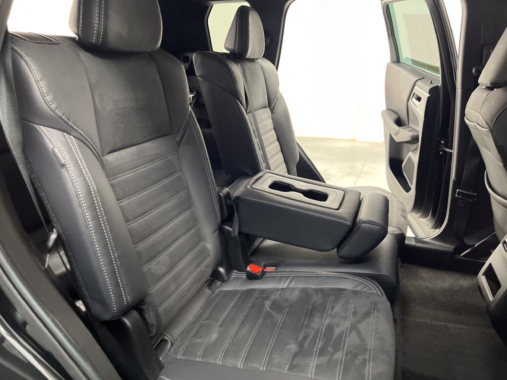 Used 2022 Mitsubishi Outlander SE FWD image 23