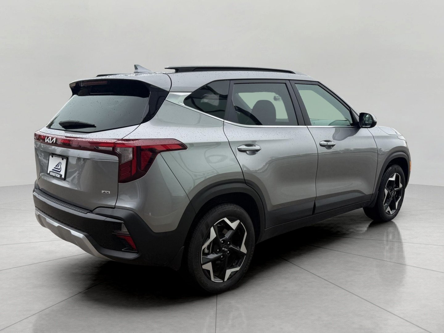 Used 2024 Kia Seltos EX AWD/4WD image 13