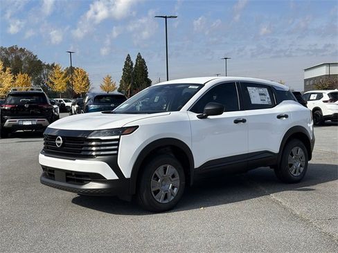 New 2026 Nissan Kicks S image 3