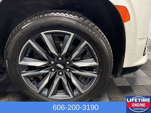 Used 2024 Cadillac Escalade Sport image 5