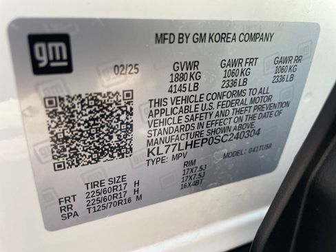 Used 2025 Chevrolet Trax LT w/ LT Convenience Package image 25