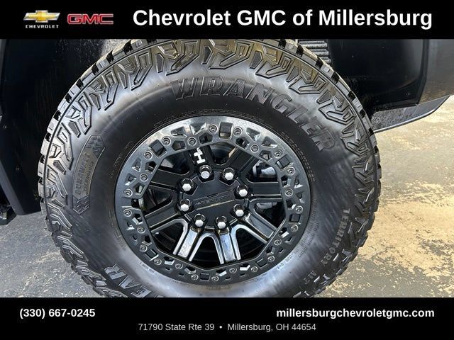 Used 2024 GMC Hummer EV 3X w/ Omega Edition AWD/4WD image 13