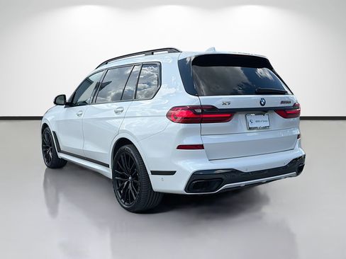 Used 2021 BMW X7 M50i w/ Dynamic Handling Package AWD/4WD image 5