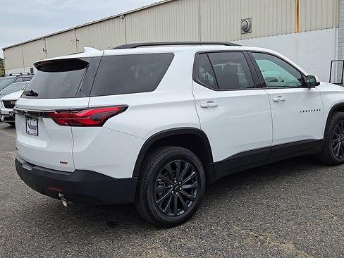 Used 2023 Chevrolet Traverse RS w/ LPO, Floor Liner Package AWD/4WD image 8