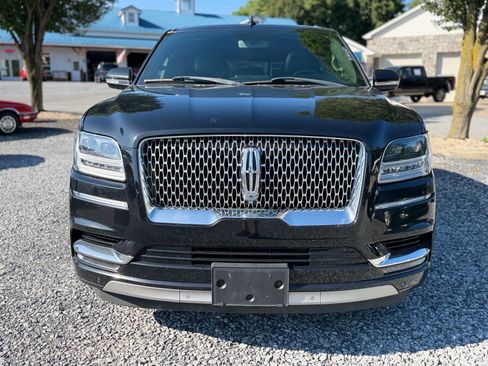 Used 2018 Lincoln Navigator Select AWD/4WD image 2