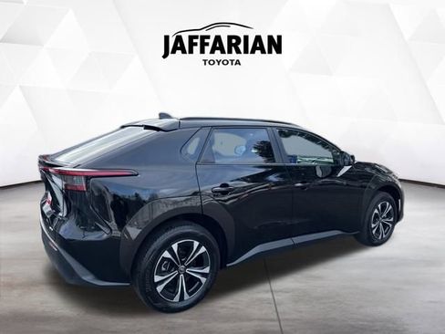 Used 2024 Toyota bZ4X XLE image 5