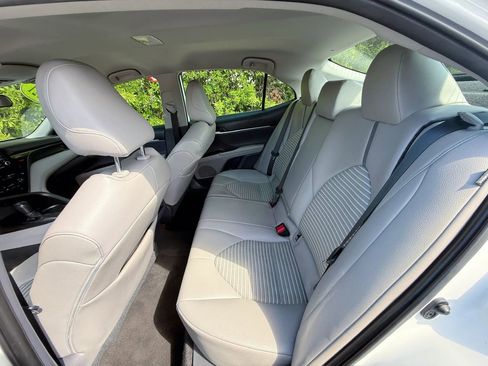 Used 2021 Toyota Camry SE FWD image 36