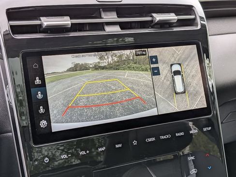 Used 2022 Hyundai Tucson Limited AWD/4WD image 14