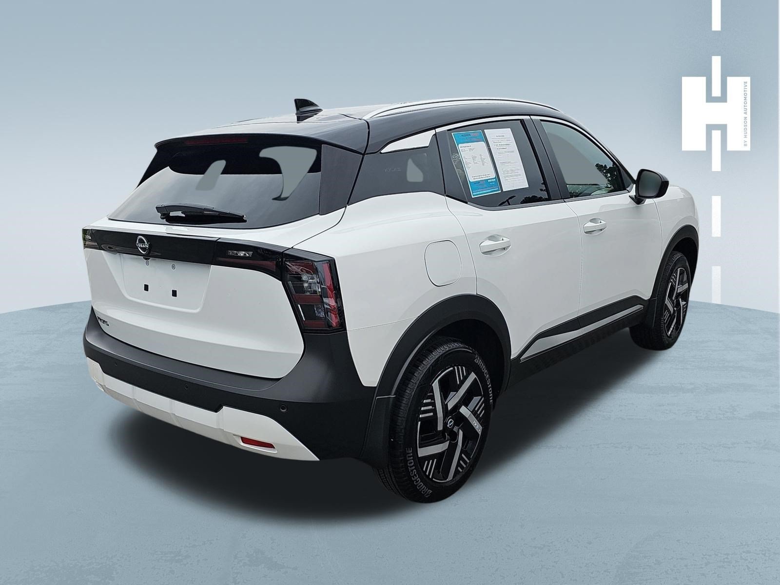 Used 2026 Nissan Kicks SV w/ SV Premium Package FWD image 4