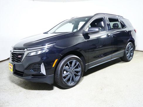 Used 2023 Chevrolet Equinox RS w/ LPO, Floor Liner Package image 3