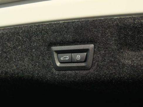 New 2026 BMW 530i xDrive w/ Premium Package AWD/4WD image 9