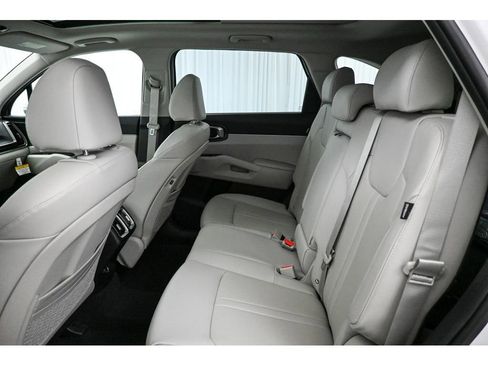 New 2026 Kia Sorento S image 12