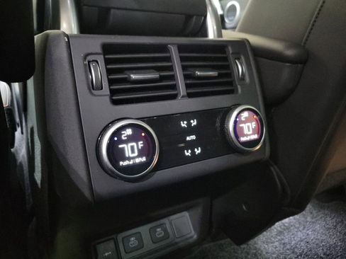 New 2026 Land Rover Discovery S AWD/4WD image 23
