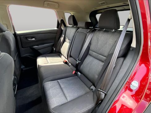 Used 2026 Nissan Rogue SV FWD image 20