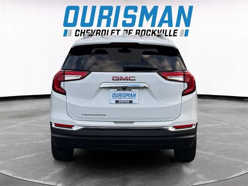 Used 2023 GMC Terrain SLT image 5