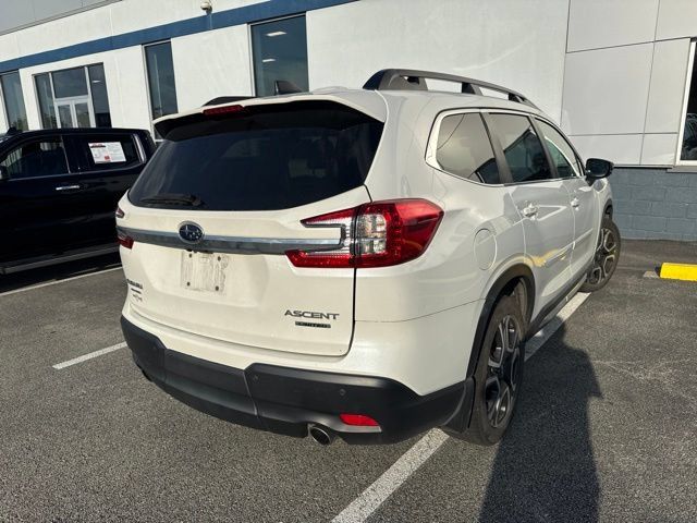Used 2024 Subaru Ascent Limited w/ Technology Package AWD/4WD image 4