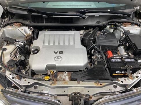 Used 2010 Toyota Venza AWD w/ Premium Pkg #2 image 21