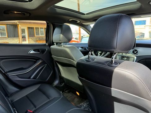 Used 2019 Mercedes-Benz GLA 250 4MATIC image 19