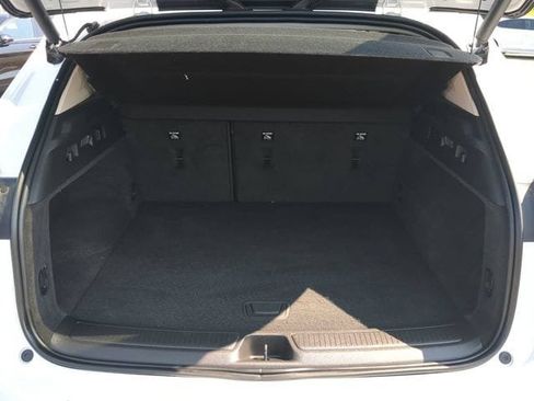 Used 2022 Buick Envision Essence w/ Technology Package II FWD image 10