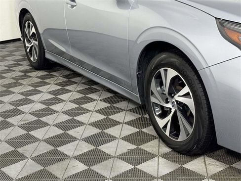 Used 2023 Subaru Legacy Premium image 12