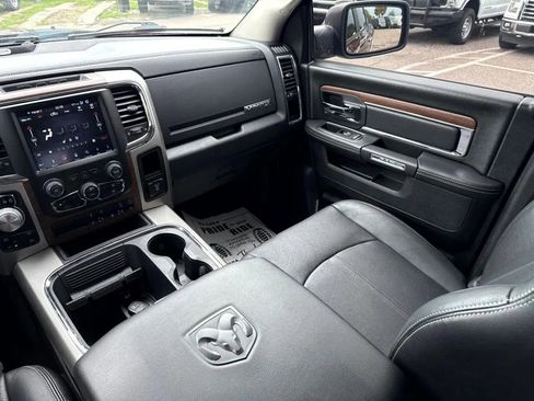 Used 2018 RAM 1500 Laramie w/ Convenience Group AWD/4WD image 22