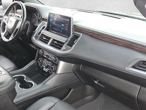 Used 2021 Chevrolet Tahoe Z71 w/ Luxury Package image 23