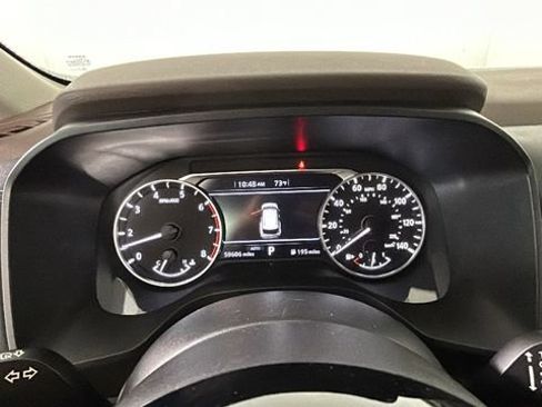 Used 2023 Nissan Rogue SV AWD/4WD image 17