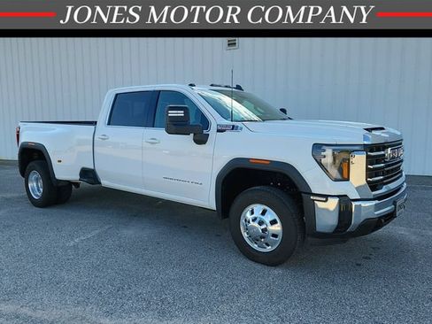 Used 2025 GMC Sierra 3500 SLE w/ SLE Value Package AWD/4WD image 1